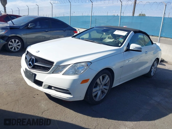 2012 Mercedes-Benz E 350 with VIN WDDKK5KF2CF146778, listed as a IAAI auction lot 41657942 with 132,886 mi miles and . Bid and sale history available at DreamBid. Image 17.