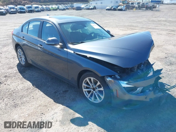 2016 BMW 3 Series 320i xDrive z VIN WBA8E5G59GNU21101, wystawiony jako IAAI lot #41933679 z przebiegiem Nie podano mil oraz . Historia ofert i sprzedaży dostępna na DreamBid. Obrazek 1.