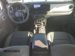 2024 Jeep Wrangler Willys с VIN 1C4RJXN62RW133671, выставлен на аукционе Copart как лот 52502545 с пробегом Не указан миль и Списание • Salvage title. История ставок и продаж доступна на DreamBid. Изображение 8.