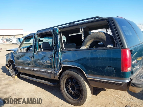 1996 GMC Suburban z VIN 1GKFK16R3TJ703465, wystawiony jako IAAI lot #41325441 z przebiegiem 271 871 mil mil oraz . Historia ofert i sprzedaży dostępna na DreamBid. Obrazek 15.