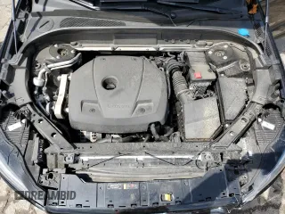 2021 Volvo XC60 R-Design z VIN YV4A22RM9M1887255, wystawiony jako Copart lot #49190384 z przebiegiem 38 905 mil mil oraz Szkoda całkowita • Salvage title. Historia ofert i sprzedaży dostępna na DreamBid. Obrazek 12.