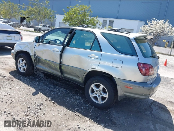 2000 Lexus RX 300 with VIN JT6GF10U1Y0064315, listed as a IAAI auction lot 41895871 with 181,101 mi miles. Bid and sale history available at carsss.com. Image 3.