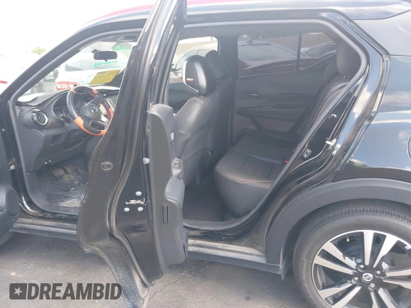 2019 Nissan Kicks SR with VIN 3N1CP5CU3KL511537, listed as a IAAI auction lot 41910349 with 35,395 mi miles. Bid and sale history available at carsss.com. Image 8.