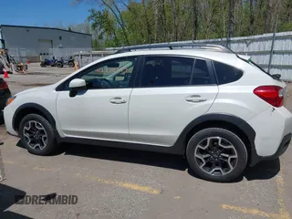 2017 Subaru Crosstrek Premium z VIN JF2GPABC8HH235798, wystawiony jako IAAI lot #42230397 z przebiegiem 111 746 mil mil oraz . Historia ofert i sprzedaży dostępna na DreamBid. Obrazek 14.
