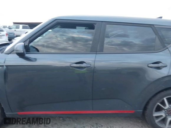 2020 Kia Soul GT-Line with VIN KNDJ63AU2L7075381, listed as a IAAI auction lot 41463188 with 66,188 mi miles. Bid and sale history available at carsss.com. Image 15.