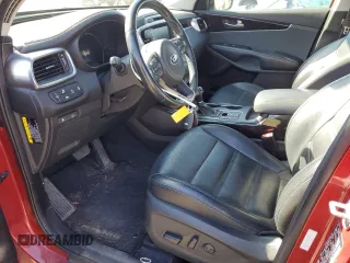 2018 Kia Sorento EX z VIN 5XYPHDA55JG366864, wystawiony jako Copart lot #57825085 z przebiegiem 67 897 mil mil oraz Czysty tytuł • Clean title. Historia ofert i sprzedaży dostępna na DreamBid. Obrazek 7.