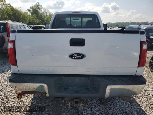 2008 Ford F-350 z VIN 1FTSF31R18EE09452, wystawiony jako Copart lot #66948814 z przebiegiem Nie podano mil oraz Szkoda całkowita • Salvage title. Historia ofert i sprzedaży dostępna na DreamBid. Obrazek 6.