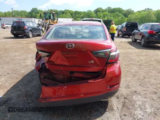 2016 Scion iA z VIN 3MYDLBZV8GY125803, wystawiony jako IAAI lot #42217519 z przebiegiem 169 388 mil mil oraz . Historia ofert i sprzedaży dostępna na DreamBid. Obrazek 16.