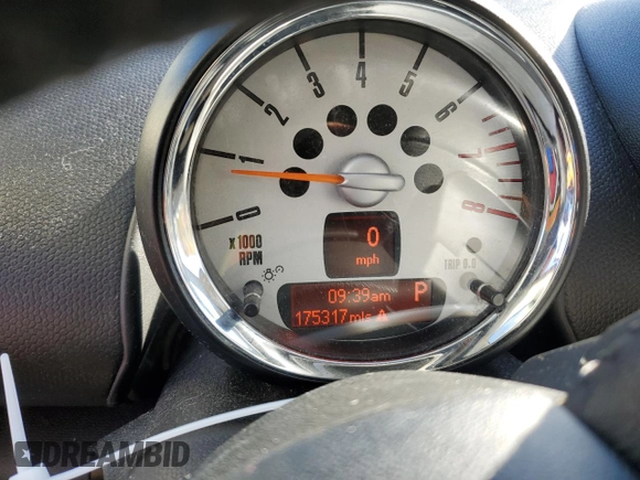 2012 MINI Countryman S with VIN WMWZC5C50CWL62427, listed as a Copart auction lot 44317335 with 175,317 mi miles and Salvage title. Bid and sale history available at DreamBid. Image 9.