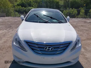 2012 Hyundai Sonata SE z VIN 5NPEC4AC0CH356520, wystawiony jako IAAI lot #42247788 z przebiegiem 186 358 mil mil oraz . Historia ofert i sprzedaży dostępna na DreamBid. Obrazek 6.