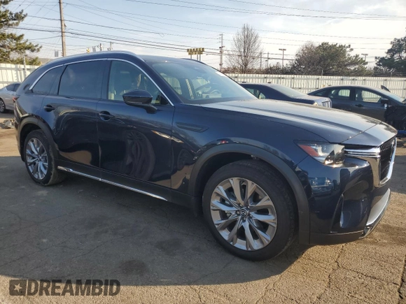 2024 Mazda CX-90 Premium Plus z VIN JM3KKEHD7R1175478, wystawiony jako Copart lot #49067795 z przebiegiem 10 984 mil mil oraz Szkoda całkowita • Salvage title. Historia ofert i sprzedaży dostępna na DreamBid. Obrazek 4.