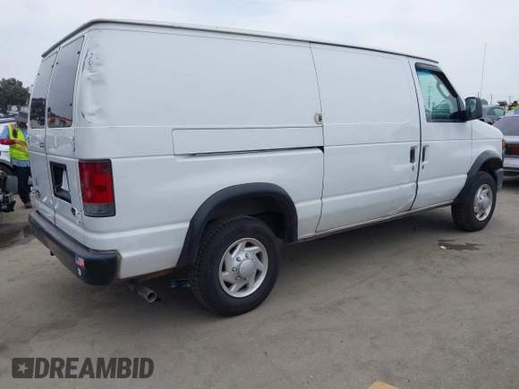 2008 Ford Econoline Cargo Commercial z VIN 1FTNE14W88DA02336, wystawiony jako IAAI lot #42325033 z przebiegiem 196 923 mil mil oraz . Historia ofert i sprzedaży dostępna na DreamBid. Obrazek 4.