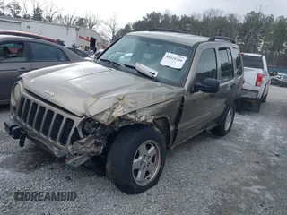 2007 Jeep Liberty Sport with VIN 1J4GL48K57W627023, listed as a IAAI auction lot 41624366 with 155,010 mi miles. Bid and sale history available at carsss.com. Image 2.
