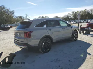 2025 Kia Sorento S z VIN 5XYRL4JCXSG324861, wystawiony jako Copart lot #47929585 z przebiegiem 8 110 mil mil oraz Szkoda całkowita • Salvage title. Historia ofert i sprzedaży dostępna na DreamBid. Obrazek 3.