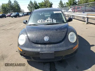 2007 Volkswagen New Beetle Coupe with VIN 3VWRW31CX7M510358, listed as a Copart auction lot 61834784 with 103,952 mi miles and Salvage Title. Bid and sale history available at carsss.com. Image 5.