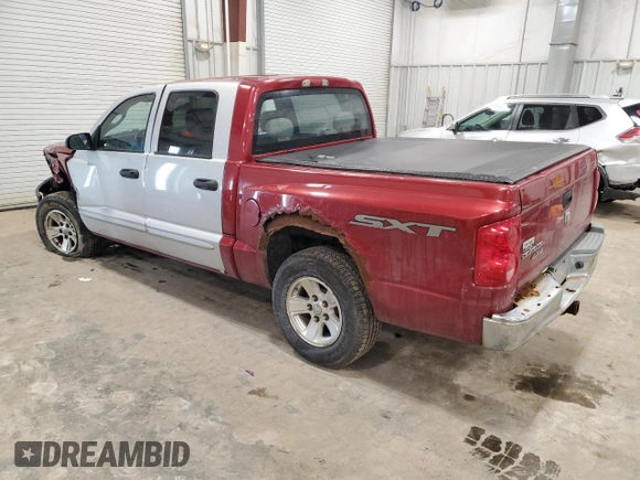 2008 Dodge Dakota SXT z VIN 1D7HW38K38S543504, wystawiony jako Copart lot #43649515 z przebiegiem 181 394 mil mil oraz Nie do naprawy • Non repairable. Historia ofert i sprzedaży dostępna na DreamBid. Obrazek 2.