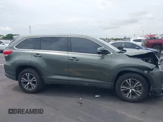 2017 Toyota Highlander LE with VIN 5TDZZRFH4HS230793, listed as a IAAI auction lot 42651539 with 27,183 mi miles and . Bid and sale history available at DreamBid. Image 13.