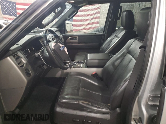 2014 Ford Expedition Limited с VIN 1FMJU2A50EEF65854, выставлен на аукционе Copart как лот 53548275 с пробегом 199 956 миль миль и Списание • Salvage title. История ставок и продаж доступна на DreamBid. Изображение 7.