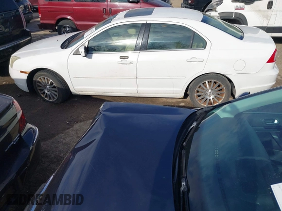 2007 Mercury Milan Premier z VIN 3MEHM08147R602137, wystawiony jako IAAI lot #41678340 z przebiegiem 201 791 mil mil oraz . Historia ofert i sprzedaży dostępna na DreamBid. Obrazek 14.