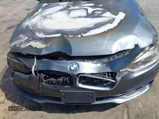 2018 BMW 3 Series 330i xDrive with VIN WBA8D9G54JNU70241, listed as a IAAI auction lot 42226428 with Not provided miles and . Bid and sale history available at DreamBid. Image 6.