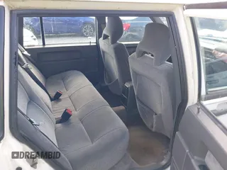 1994 Volvo 900 GLS with VIN YV1JS883XR3145743, listed as a IAAI auction lot 42216858 with 193,685 mi miles and . Bid and sale history available at DreamBid. Image 8.