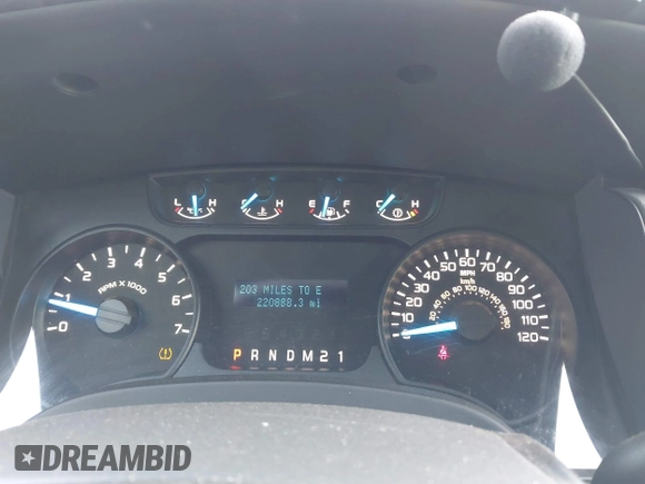 2014 Ford F-150 XL with VIN 1FTFW1CF9EKD01358, listed as a IAAI auction lot 41618800 with 220,888 mi miles. Bid and sale history available at carsss.com. Image 7.