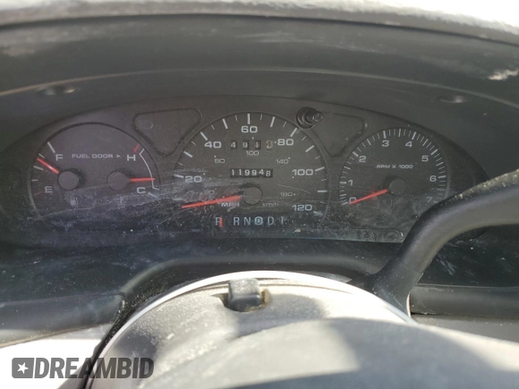 2000 Ford Taurus LX with VIN 1FAFP5222YA168638, listed as a Copart auction lot 60710415 with 119,948 mi miles and Salvage title. Bid and sale history available at DreamBid. Image 9.