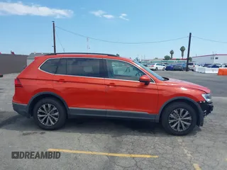 2018 Volkswagen Tiguan SEL with VIN 3VV3B7AX5JM007960, listed as a IAAI auction lot 42790694 with 39,854 mi miles and . Bid and sale history available at DreamBid. Image 13.