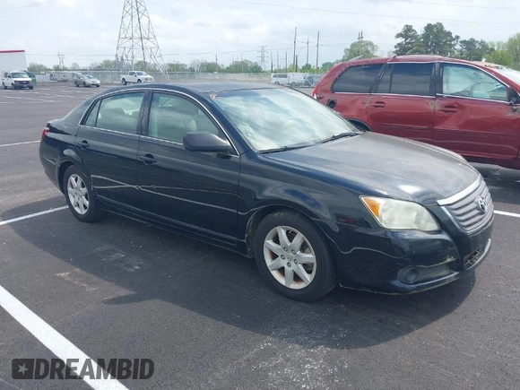 2008 Toyota Avalon XL with VIN 4T1BK36B38U319020, listed as a IAAI auction lot 41972622 with 250,000 mi miles and . Bid and sale history available at DreamBid. Image 1.