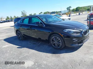 2021 BMW 2 Series 228i xDrive z VIN WBA73AK03M7H61515, wystawiony jako IAAI lot #41697081 z przebiegiem 84 464 mil mil oraz . Historia ofert i sprzedaży dostępna na DreamBid. Obrazek 1.