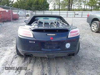 2008 Saturn Sky Red Line with VIN 1G8MG35X48Y109718, listed as a IAAI auction lot 41314770 with 128,465 mi miles. Bid and sale history available at carsss.com. Image 16.