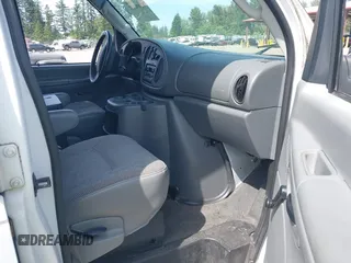 2003 Ford Econoline Cargo z VIN 1FTNE24L23HA72170, wystawiony jako IAAI lot #42496652 z przebiegiem 120 746 mil mil oraz . Historia ofert i sprzedaży dostępna na DreamBid. Obrazek 5.