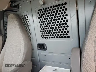 2017 GMC Savana Cargo z VIN 1GTZ7GFG4H1212146, wystawiony jako Copart lot #44348245 z przebiegiem 114 140 mil mil oraz Szkody całkowita. Historia ofert i sprzedaży dostępna na DreamBid. Obrazek 10.