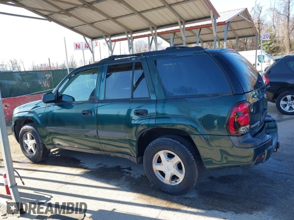 2005 Chevrolet TrailBlazer LT with VIN 1GNDT13S552203593, listed as a IAAI auction lot 41833044 with 195,227 mi miles and . Bid and sale history available at DreamBid. Image 14.