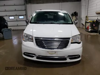 2014 Chrysler Town & Country Touring L z VIN 2C4RC1CG9ER367263, wystawiony jako Copart lot #60829585 z przebiegiem 97 320 mil mil oraz Czysty tytuł • Clean title. Historia ofert i sprzedaży dostępna na DreamBid. Obrazek 5.