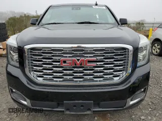 2020 GMC Yukon XL Denali with VIN 1GKS2HKJ7LR198247, listed as a Copart auction lot 43796095 with 89,557 mi miles and Salvage Title. Bid and sale history available at carsss.com. Image 5.