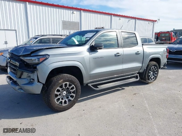 2023 Chevrolet Colorado 4WD Z71 with VIN 1GCPTDEK6P1137701, listed as a IAAI auction lot 40774940 with 10,818 mi miles. Bid and sale history available at carsss.com. Image 17.