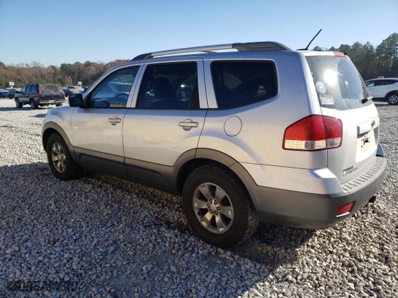 2009 Kia Borrego EX with VIN KNDJH741895011255, listed as a Copart auction lot 83866654 with 175,331 mi miles and Salvage Title. Bid and sale history available at carsss.com. Image 2.