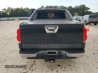 2005 Chevrolet Avalanche Z71 with VIN 3GNEK12Z75G245891, listed as a Copart auction lot 73457764 with 211,255 mi miles and Salvage Title. Bid and sale history available at carsss.com. Image 6.
