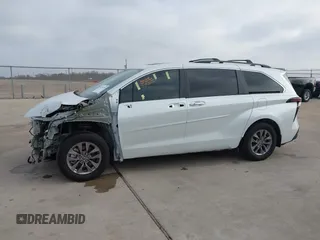 2023 Toyota Sienna XLE с VIN 5TDYRKEC4PS141247, выставлен на аукционе IAAI как лот 41791278 с пробегом 24 851 миль миль и . История ставок и продаж доступна на DreamBid. Изображение 14.
