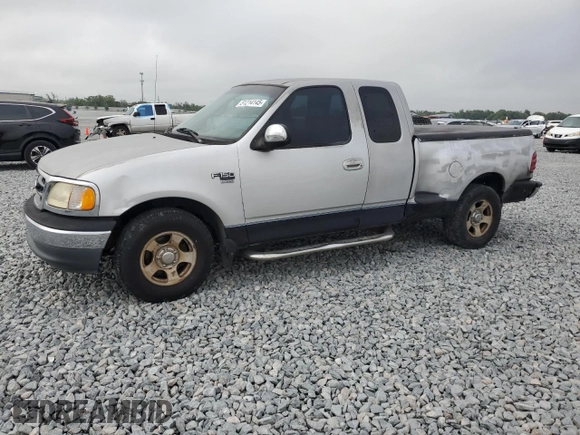 2000 Ford F-150 XL z VIN 2FTRX07L1YCA33404, wystawiony jako Copart lot #51214145 z przebiegiem Nie podano mil oraz Szkoda całkowita • Salvage title. Historia ofert i sprzedaży dostępna na DreamBid. Obrazek 1.
