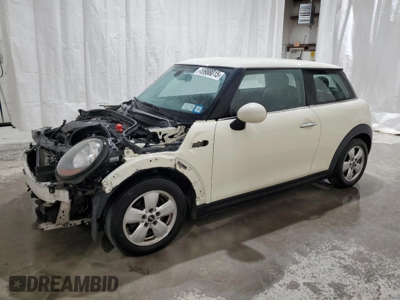 2015 MINI Hardtop with VIN WMWXM5C58FT973235, listed as a Copart auction lot 49988015 with 119,683 mi miles and Salvage Title. Bid and sale history available at DreamBid. Image 1.