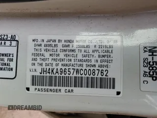 1998 Acura RL Premium z VIN JH4KA9657WC008762, wystawiony jako Copart lot #52979915 z przebiegiem 144 954 mil mil oraz Szkody całkowita. Historia ofert i sprzedaży dostępna na DreamBid. Obrazek 14.