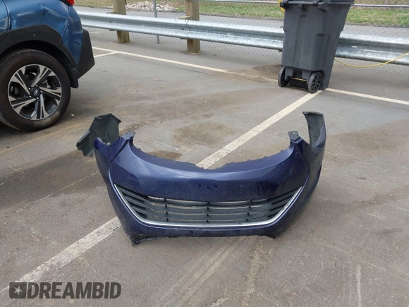 2013 Hyundai Elantra Limited с VIN 5NPDH4AE3DH399636, выставлен на аукционе IAAI как лот 41869661 с пробегом 130 132 миль миль и . История ставок и продаж доступна на DreamBid. Изображение 12.
