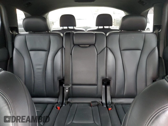 2018 Audi Q7 Premium with VIN WA1AAAF73JD005919, listed as a Copart auction lot 49045645 with 132,236 mi miles and Clean title. Bid and sale history available at DreamBid. Image 10.
