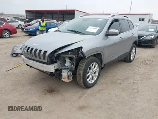 2014 Jeep Cherokee Latitude with VIN 1C4PJMCS7EW220899, listed as a IAAI auction lot 41973561 with 135,572 mi miles. Bid and sale history available at carsss.com. Image 21.