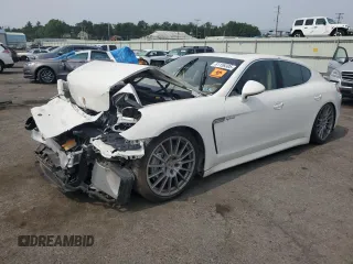 2012 Porsche Panamera S Hybrid с VIN WP0AD2A77CL045424, выставлен на аукционе Copart как лот 61158305 с пробегом Не указан миль и Чистый • Clean title. История ставок и продаж доступна на DreamBid. Изображение 1.