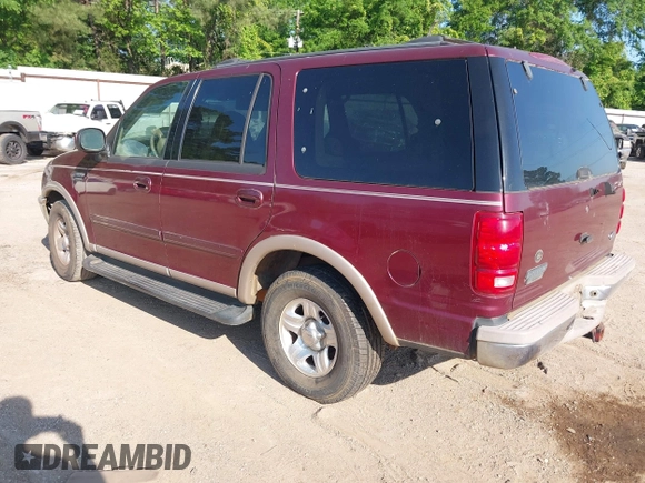 1998 Ford Expedition XLT with VIN 1FMRU17L9WLC05627, listed as a IAAI auction lot 41945826 with 179,003 mi miles. Bid and sale history available at carsss.com. Image 3.