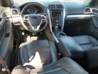 2014 Ford Explorer XLT z VIN 1FM5K8D80EGB50800, wystawiony jako Copart lot #54886585 z przebiegiem 121 085 mil mil oraz Szkody całkowita. Historia ofert i sprzedaży dostępna na DreamBid. Obrazek 8.