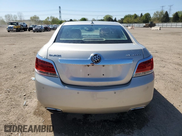 2013 Buick LaCrosse Premium 2 z VIN 1G4GH5E33DF158435, wystawiony jako Copart lot #56209755 z przebiegiem 77 565 mil mil oraz Szkoda całkowita • Salvage title. Historia ofert i sprzedaży dostępna na DreamBid. Obrazek 6.